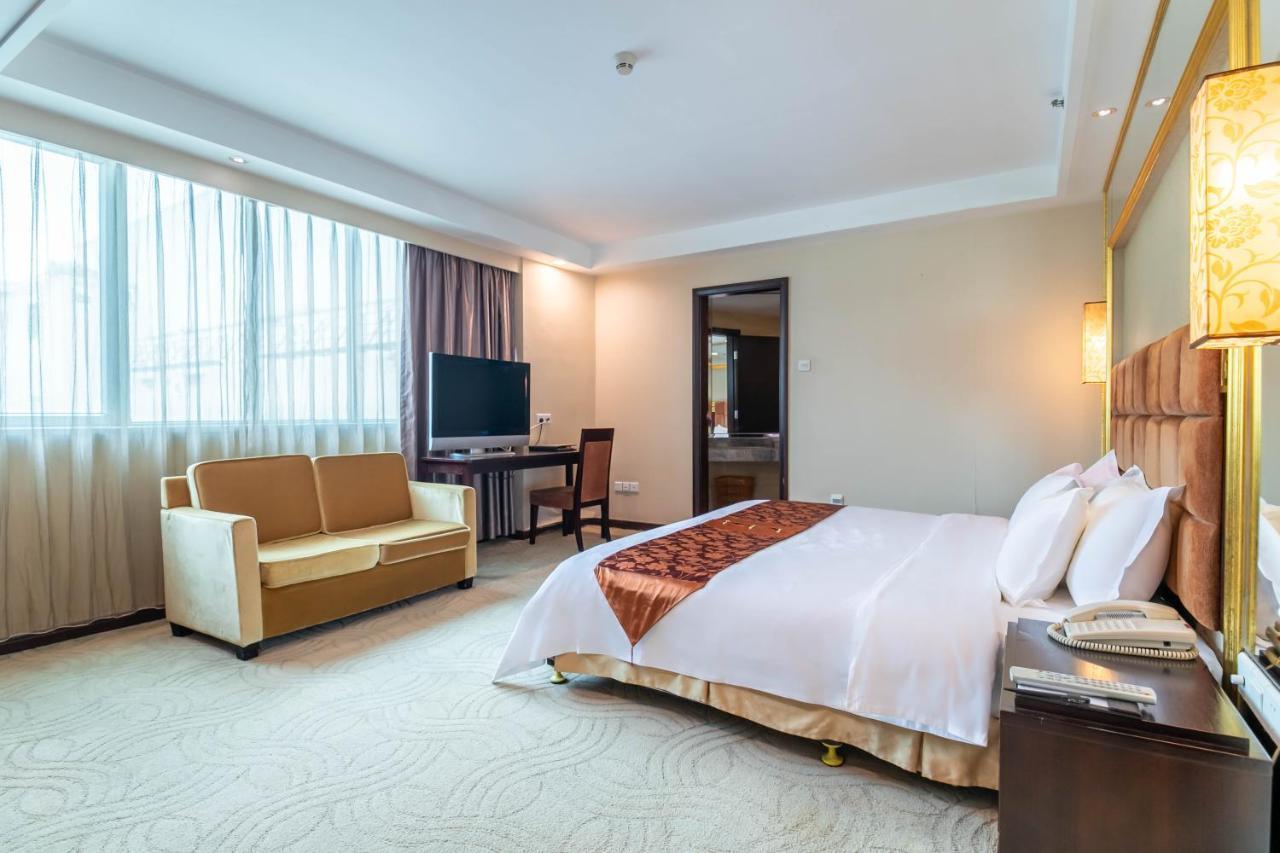 Fortune Hotel Guangzhou Exterior foto