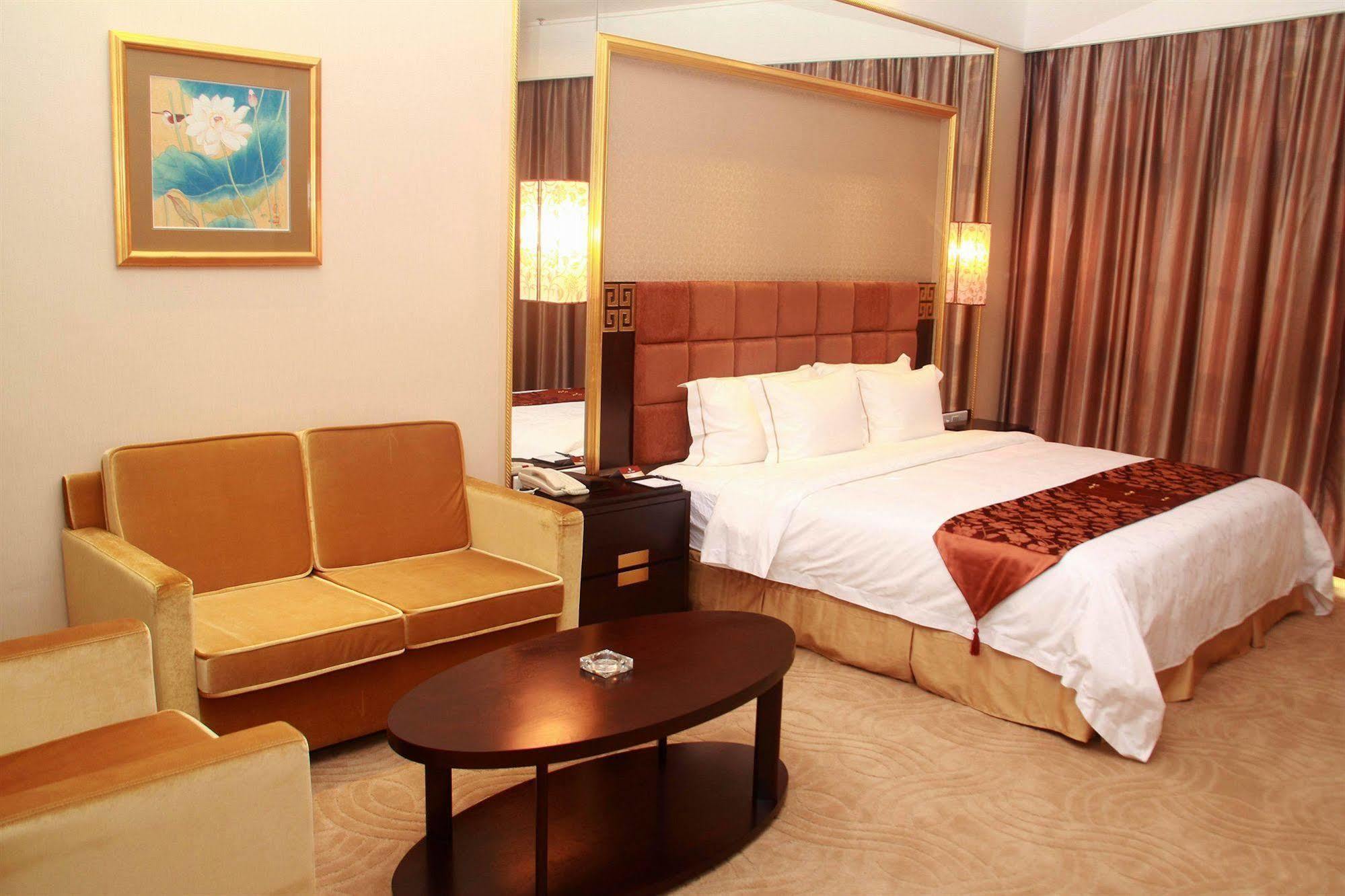Fortune Hotel Guangzhou Exterior foto
