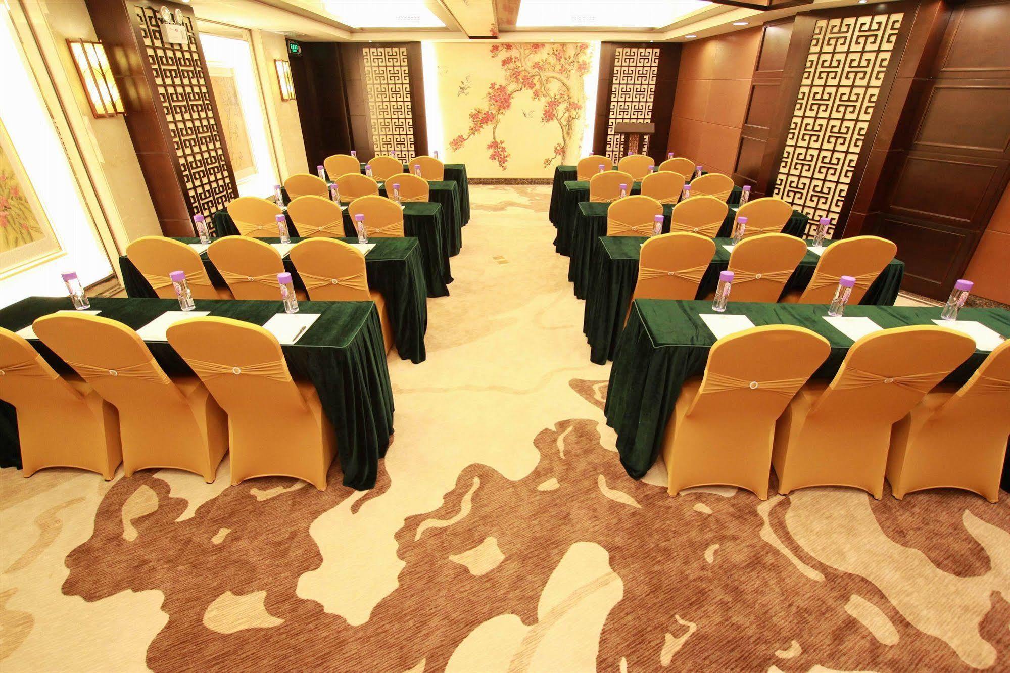 Fortune Hotel Guangzhou Exterior foto